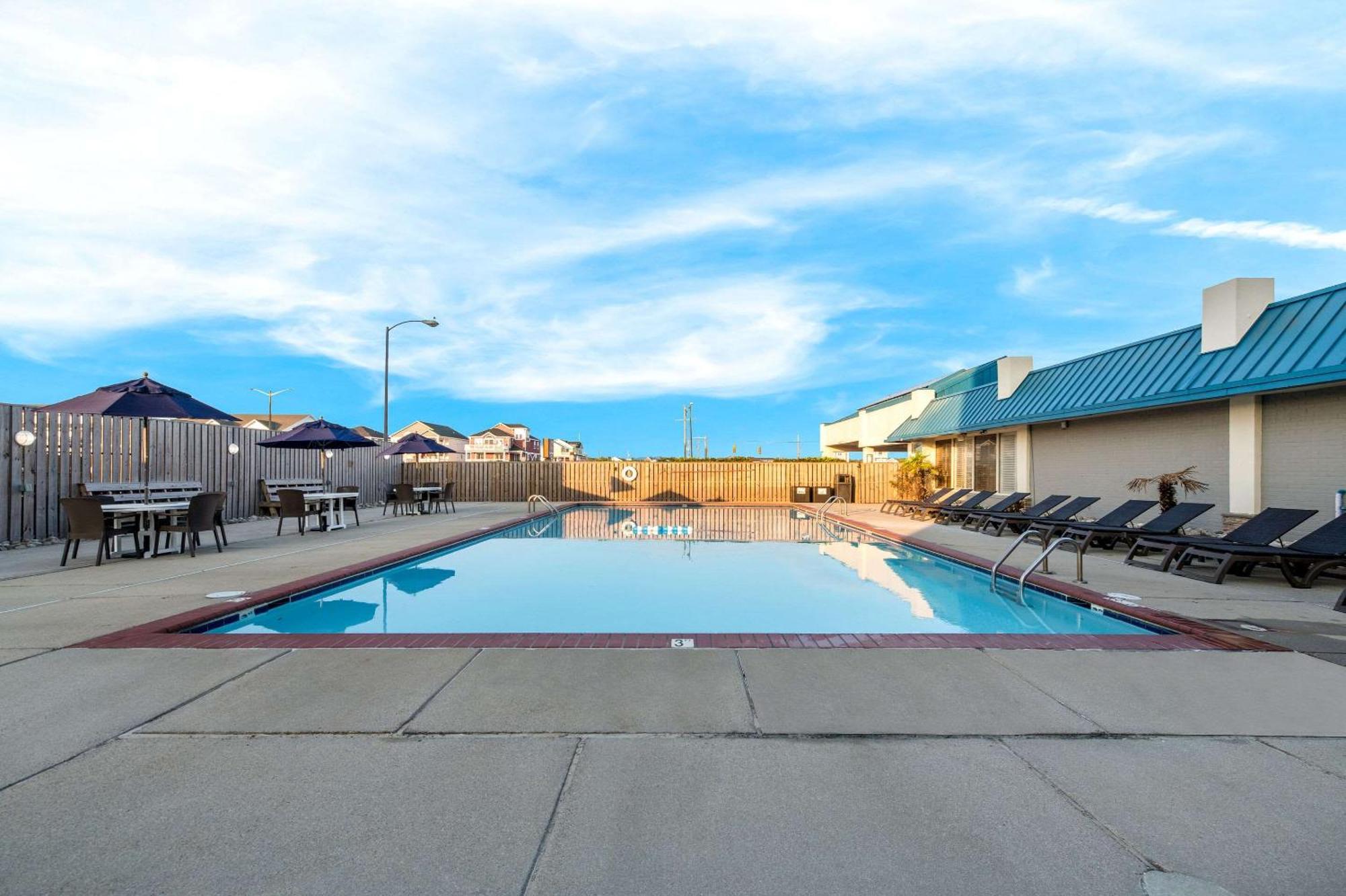 Comfort Inn On The Ocean Kill Devil Hills Exterior photo